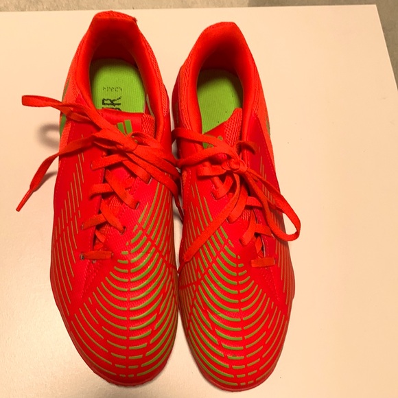 Addias predator edge 4 indoor soccer cleats - Picture 3 of 5